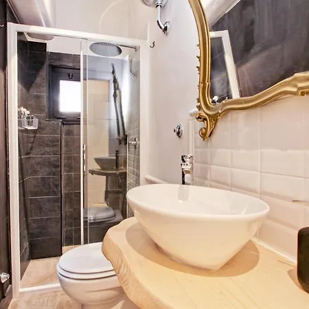 Bigfamilyflats - Coliseum Apartment *