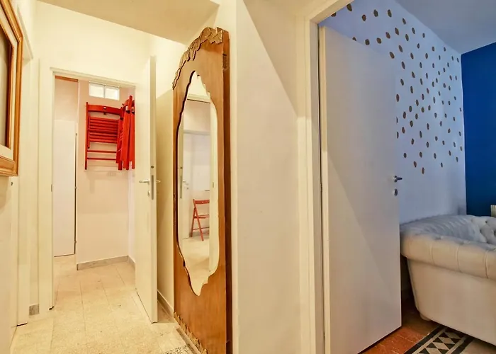 Bigfamilyflats - Coliseum