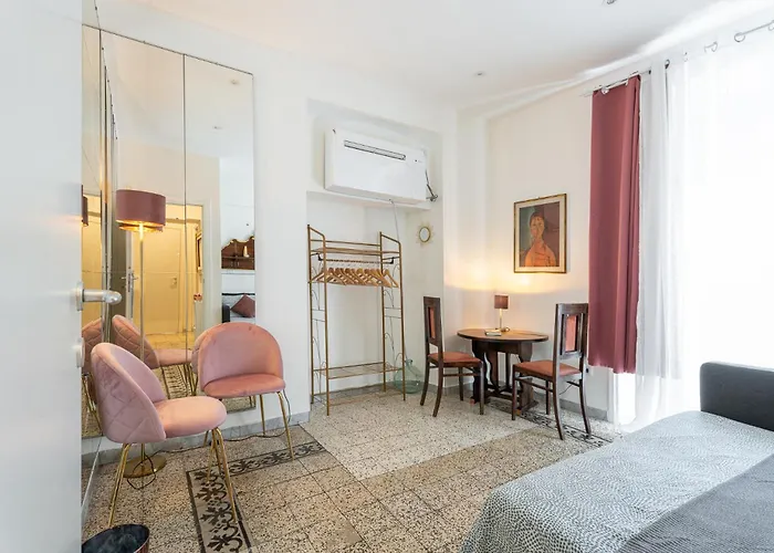 Bigfamilyflats - Coliseum 公寓 *